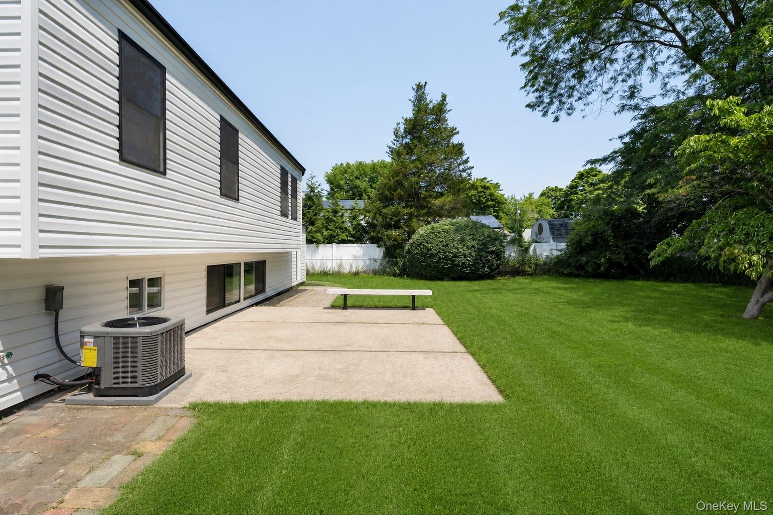 Single Family Thompson Drive Suffolk County, NY 11706, MLS-1030178-33
