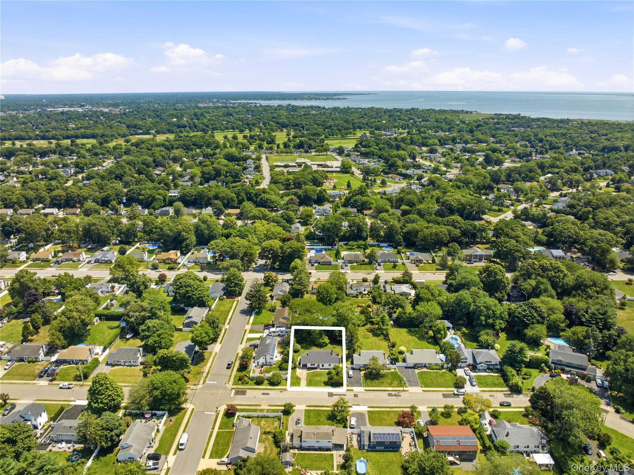 Single Family Thompson Drive  Suffolk County, NY 11706, MLS-1030178-42