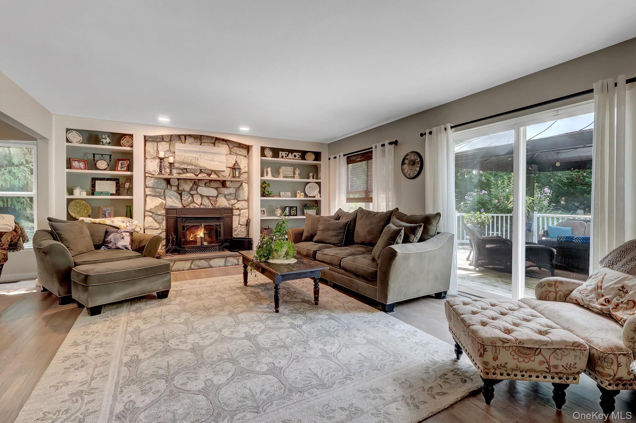 Single Family Apple Lane Suffolk County, NY 11792, MLS-1030183-17
