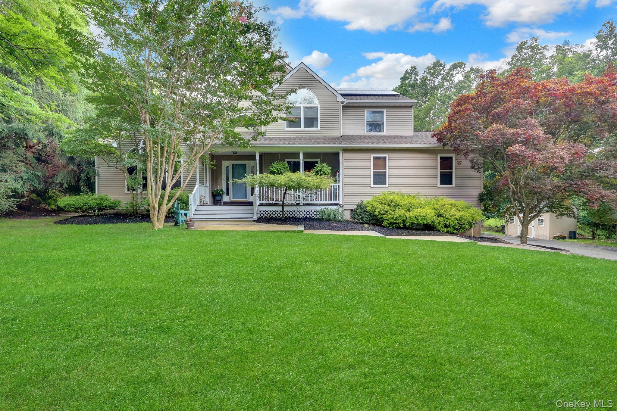 Single Family Apple Lane Suffolk County, NY 11792, MLS-1030183-2