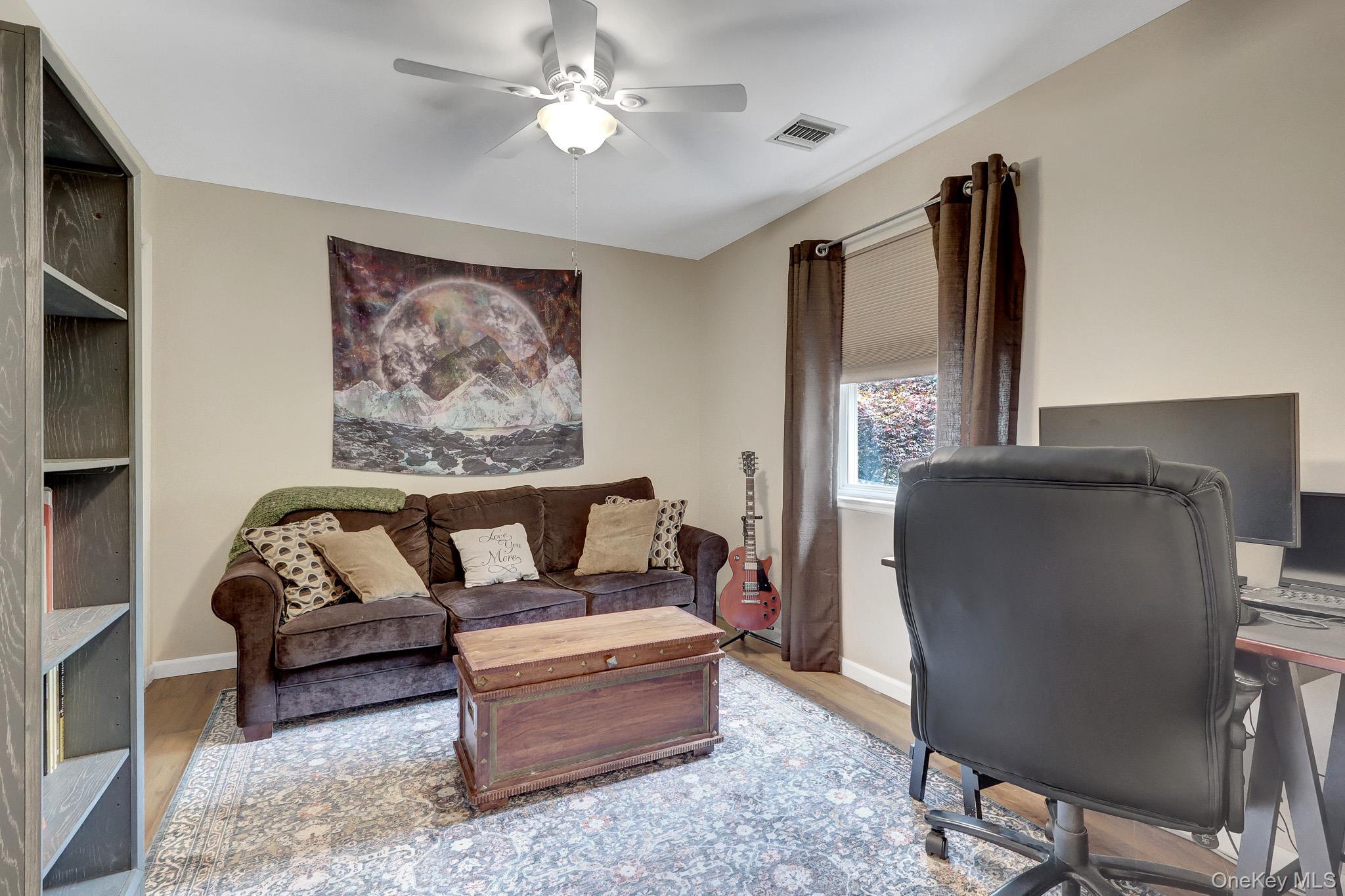 Single Family Apple Lane Suffolk County, NY 11792, MLS-1030183-33
