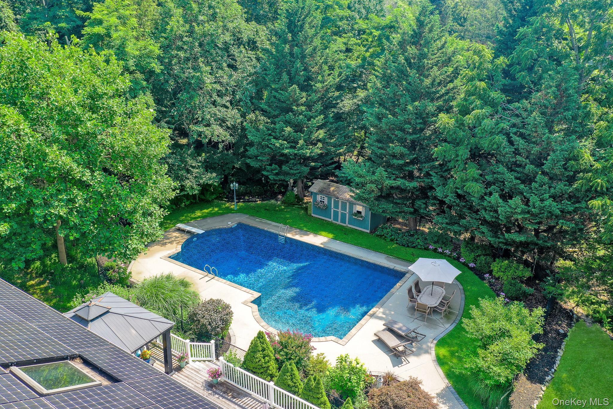 Single Family Apple Lane Suffolk County, NY 11792, MLS-1030183-41
