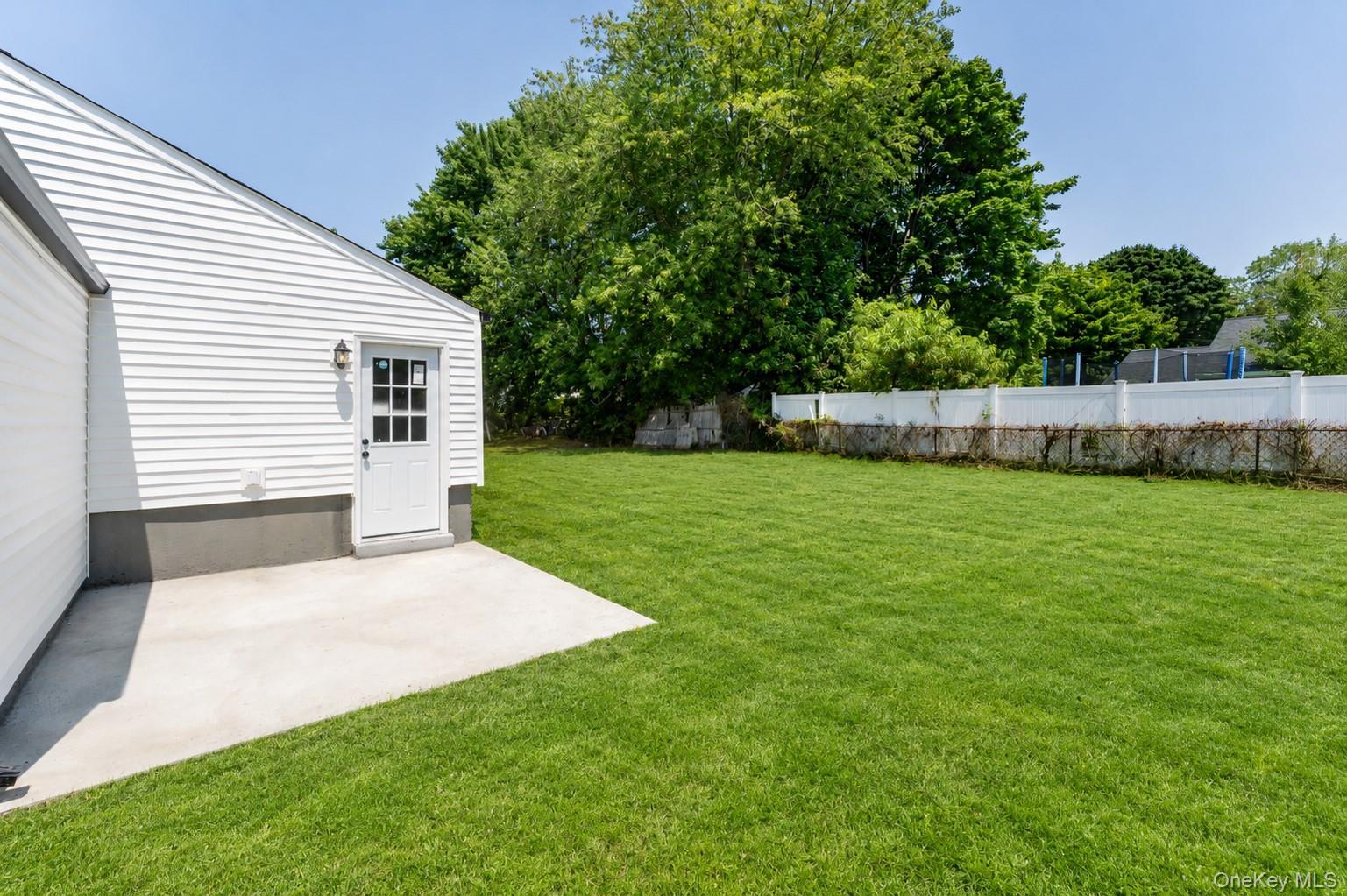 Single Family Hoffman Avenue Suffolk County, NY 11713, MLS-1030192-13
