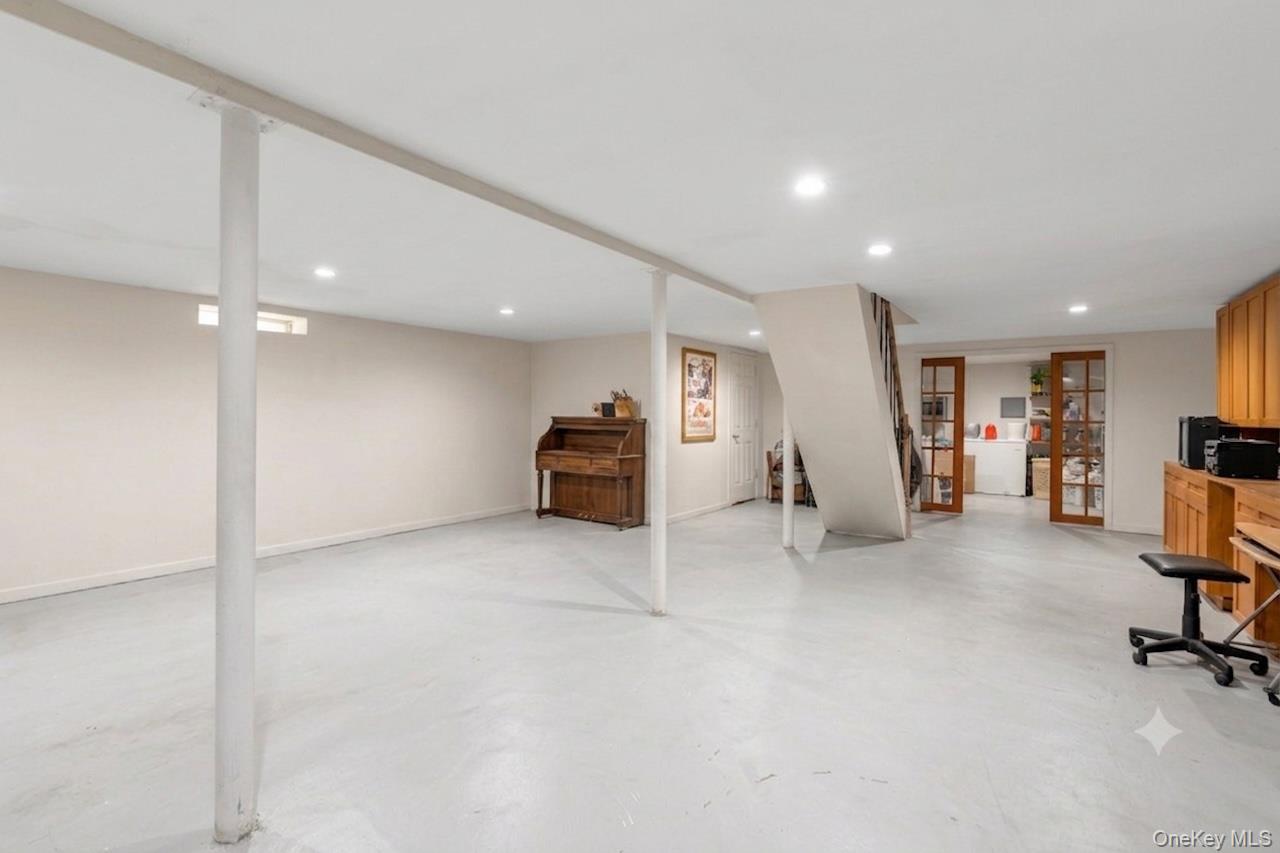 Single Family 219th Street Queens, NY 11361, MLS-1030199-17