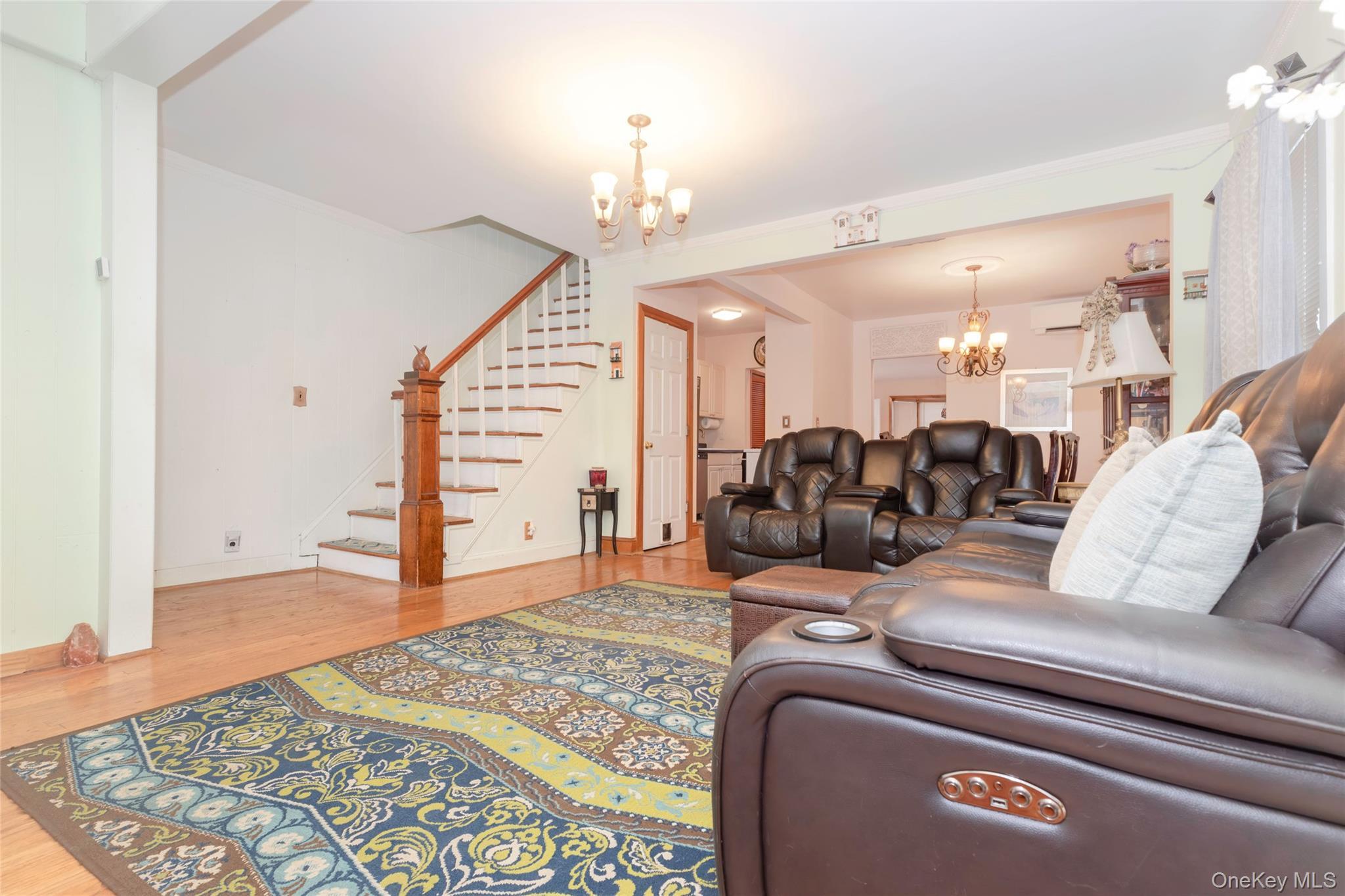 Single Family Hobart Avenue Bronx, NY 10461, MLS-1030200-10