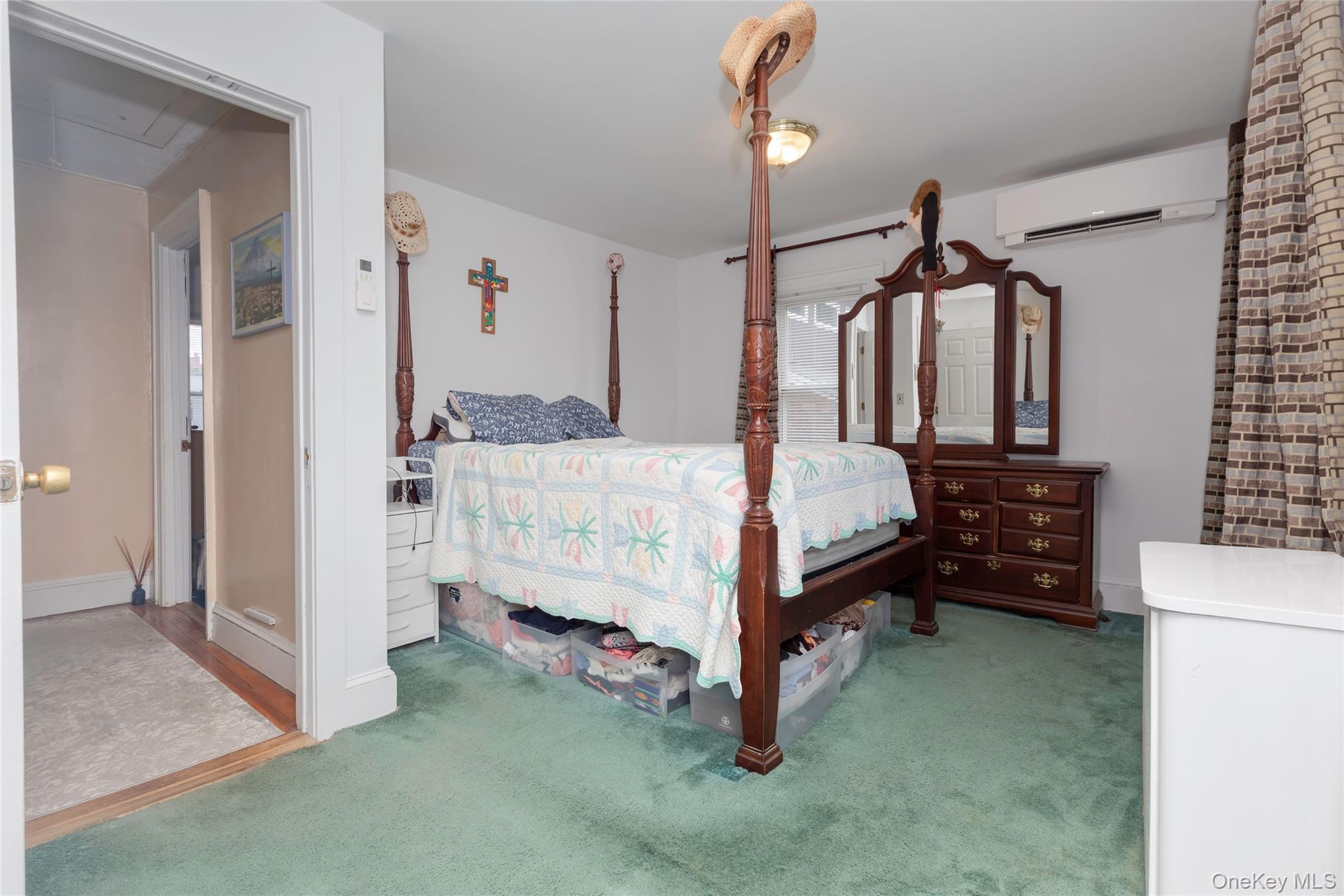 Single Family Hobart Avenue Bronx, NY 10461, MLS-1030200-15