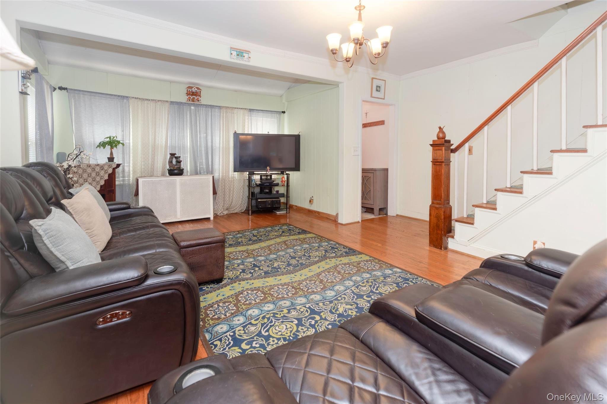 Single Family Hobart Avenue Bronx, NY 10461, MLS-1030200-17