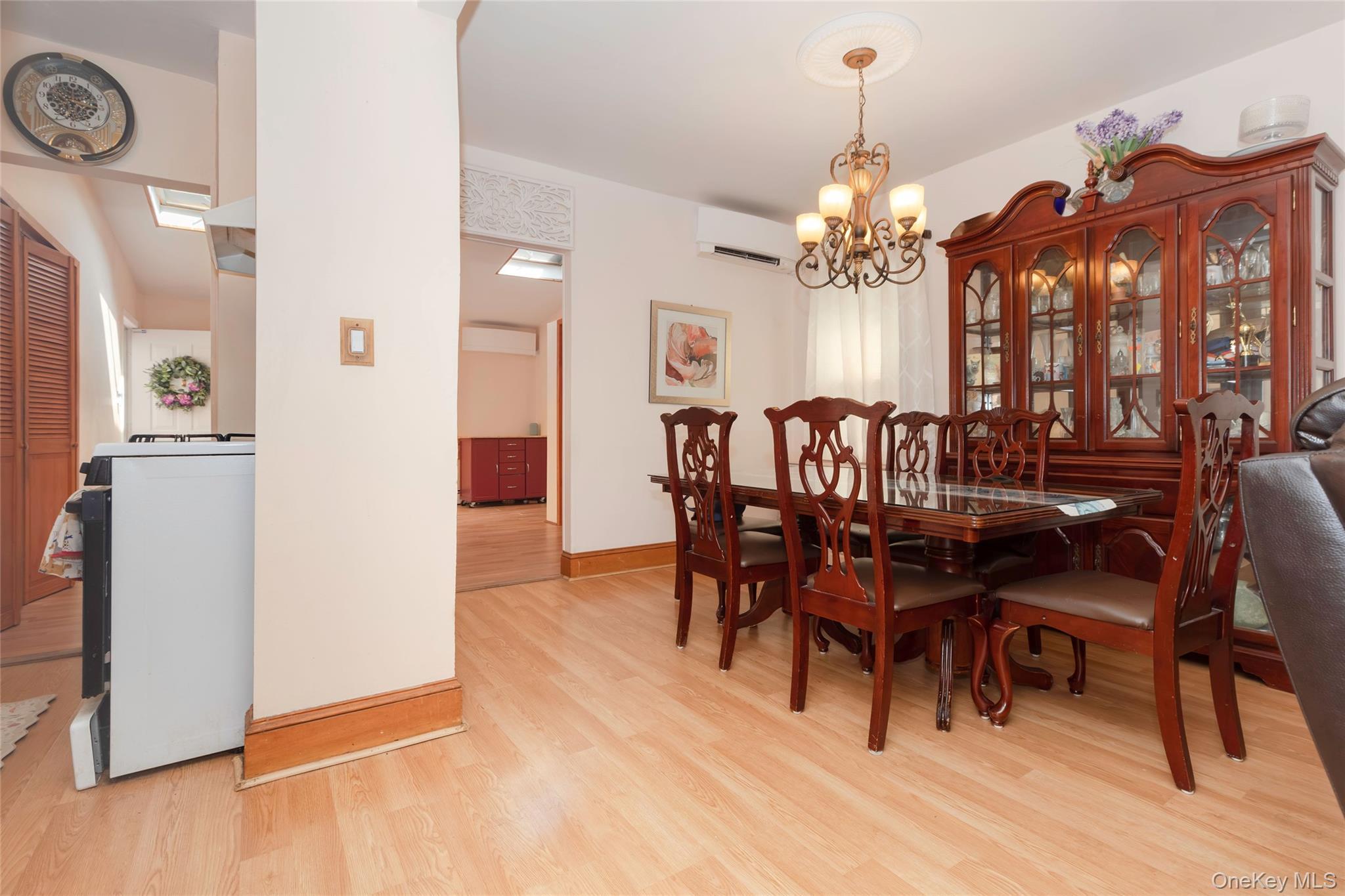 Single Family Hobart Avenue Bronx, NY 10461, MLS-1030200-18