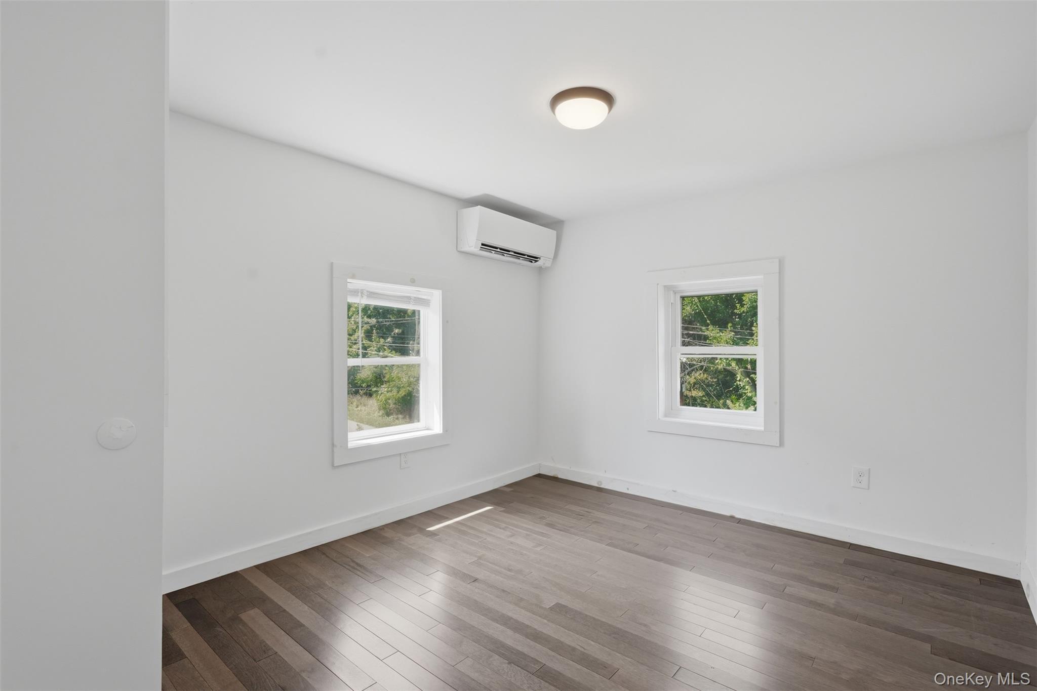 Single Family Railroad Avenue Ulster County, NY 12401, MLS-1030218-16