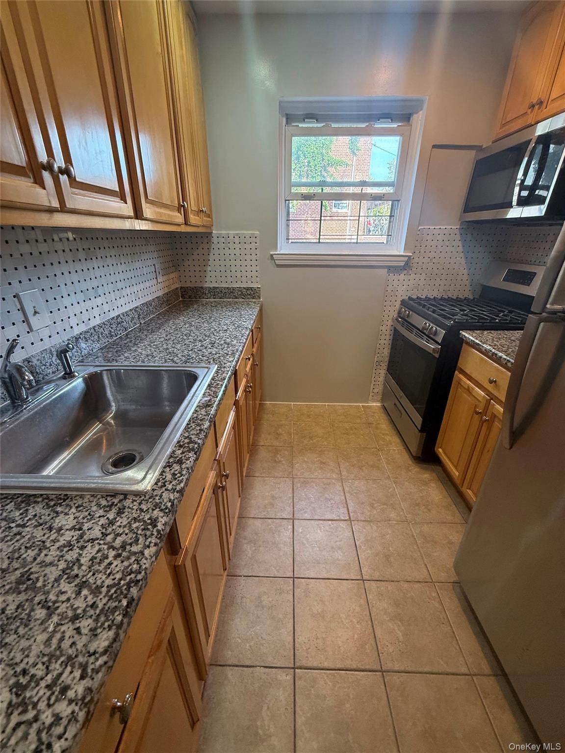 Apartment Adee Avenue  Bronx, NY 10467, MLS-1030219-2