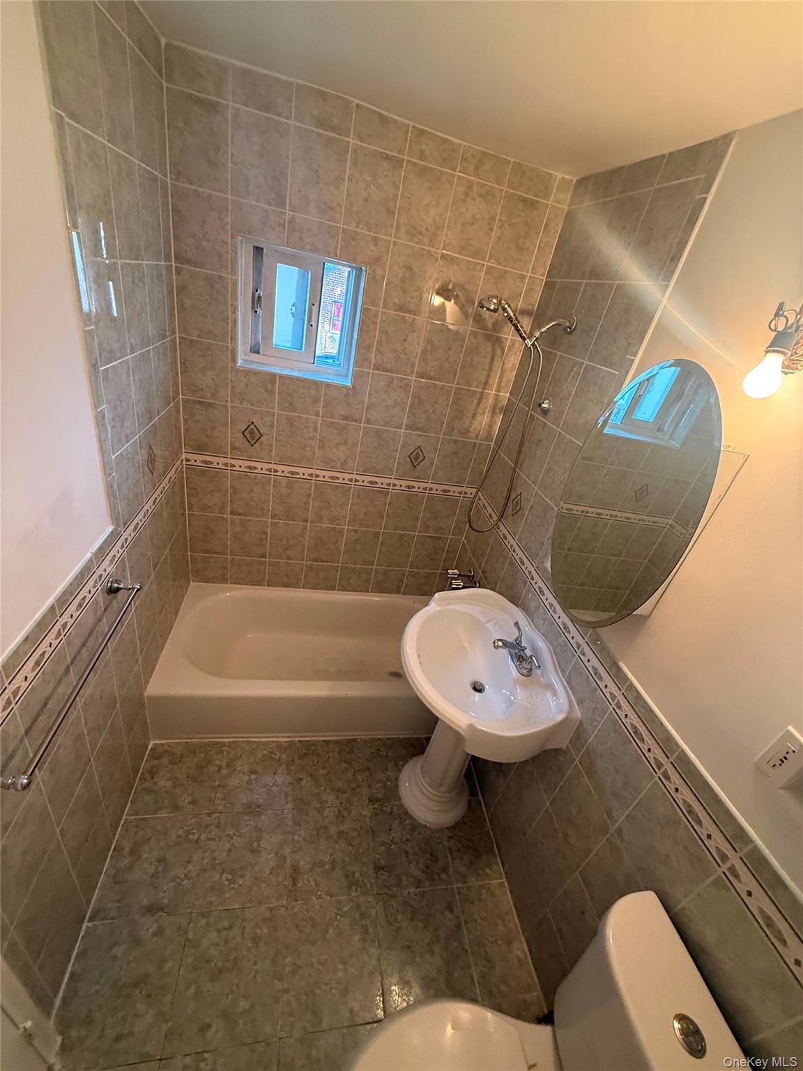 Apartment Adee Avenue  Bronx, NY 10467, MLS-1030219-6