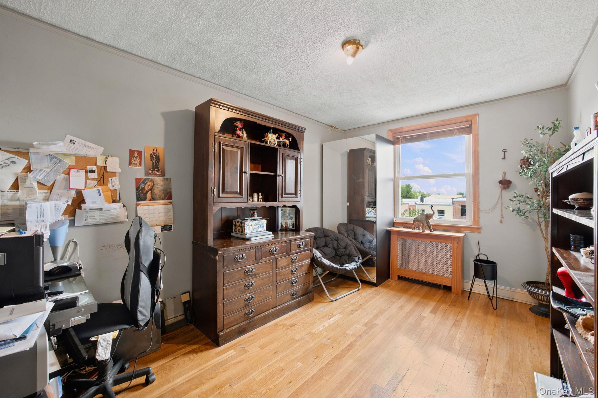 Single Family 26th Street Queens, NY 11105, MLS-1030220-12