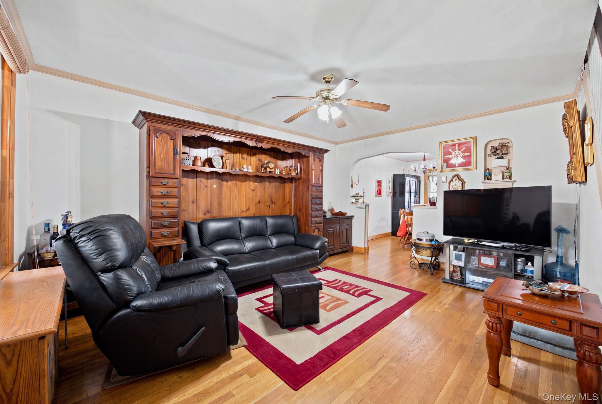 Single Family 26th Street Queens, NY 11105, MLS-1030220-4