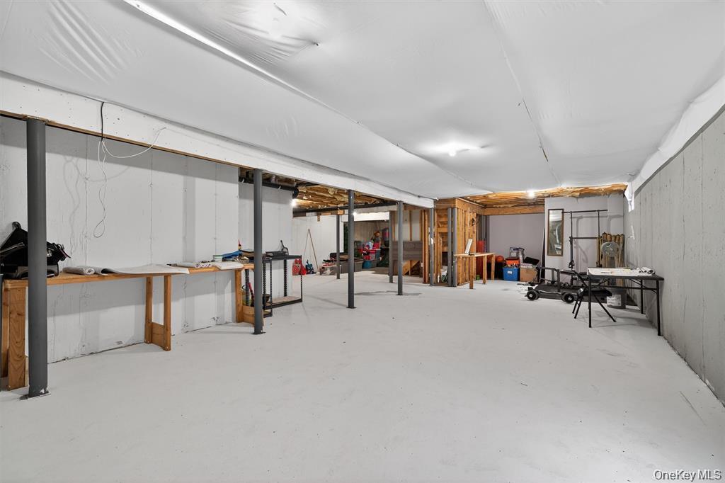 Single Family Greenwich Avenue Orange County, NY 10917, MLS-1030228-22