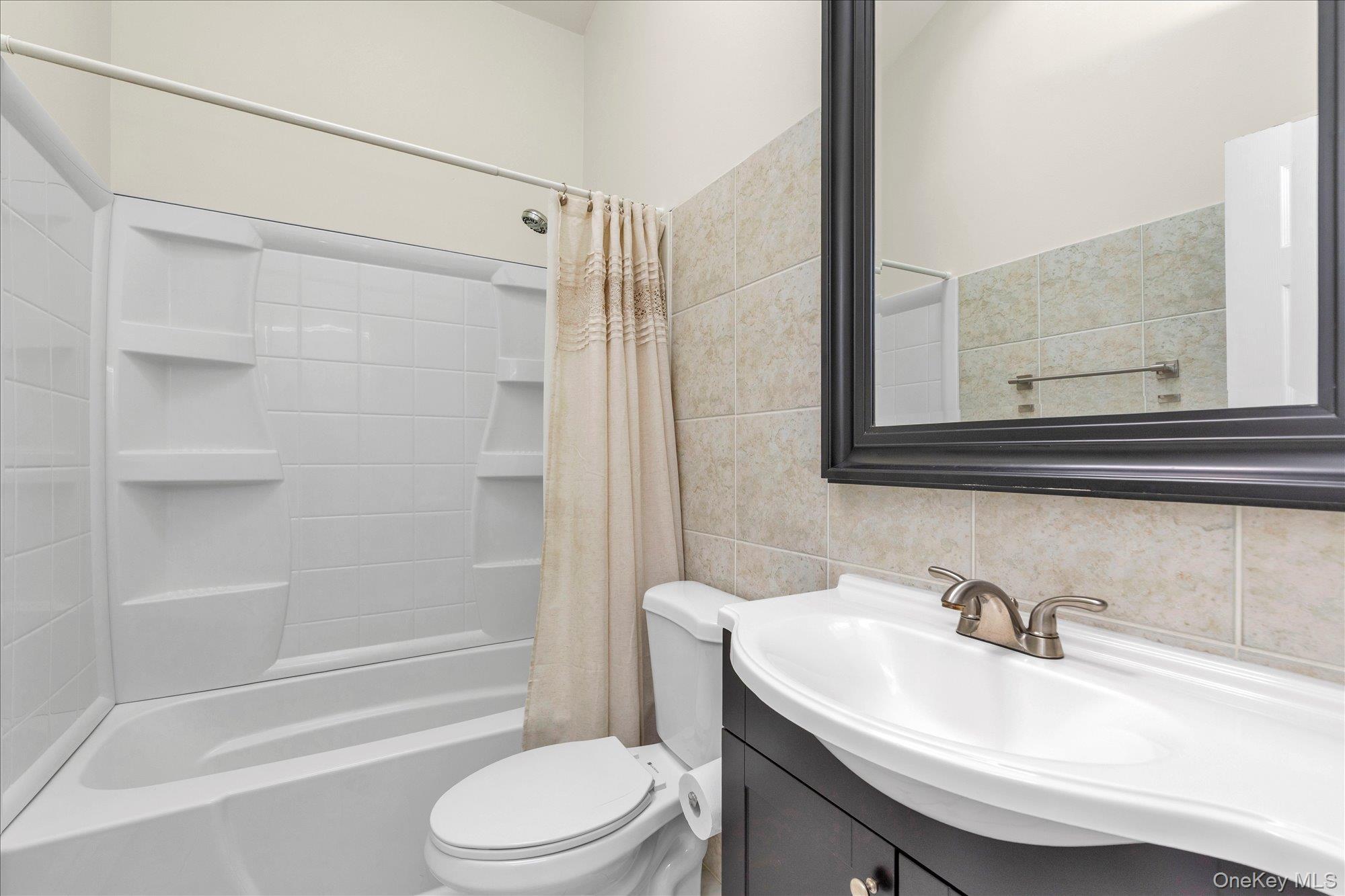 Single Family N Erie Avenue  Suffolk County, NY 11757, MLS-1030232-13