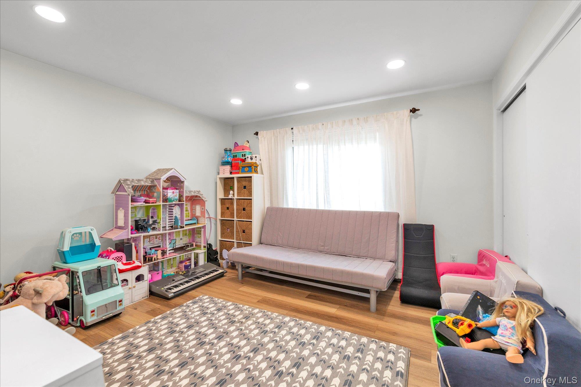 Single Family N Erie Avenue  Suffolk County, NY 11757, MLS-1030232-19