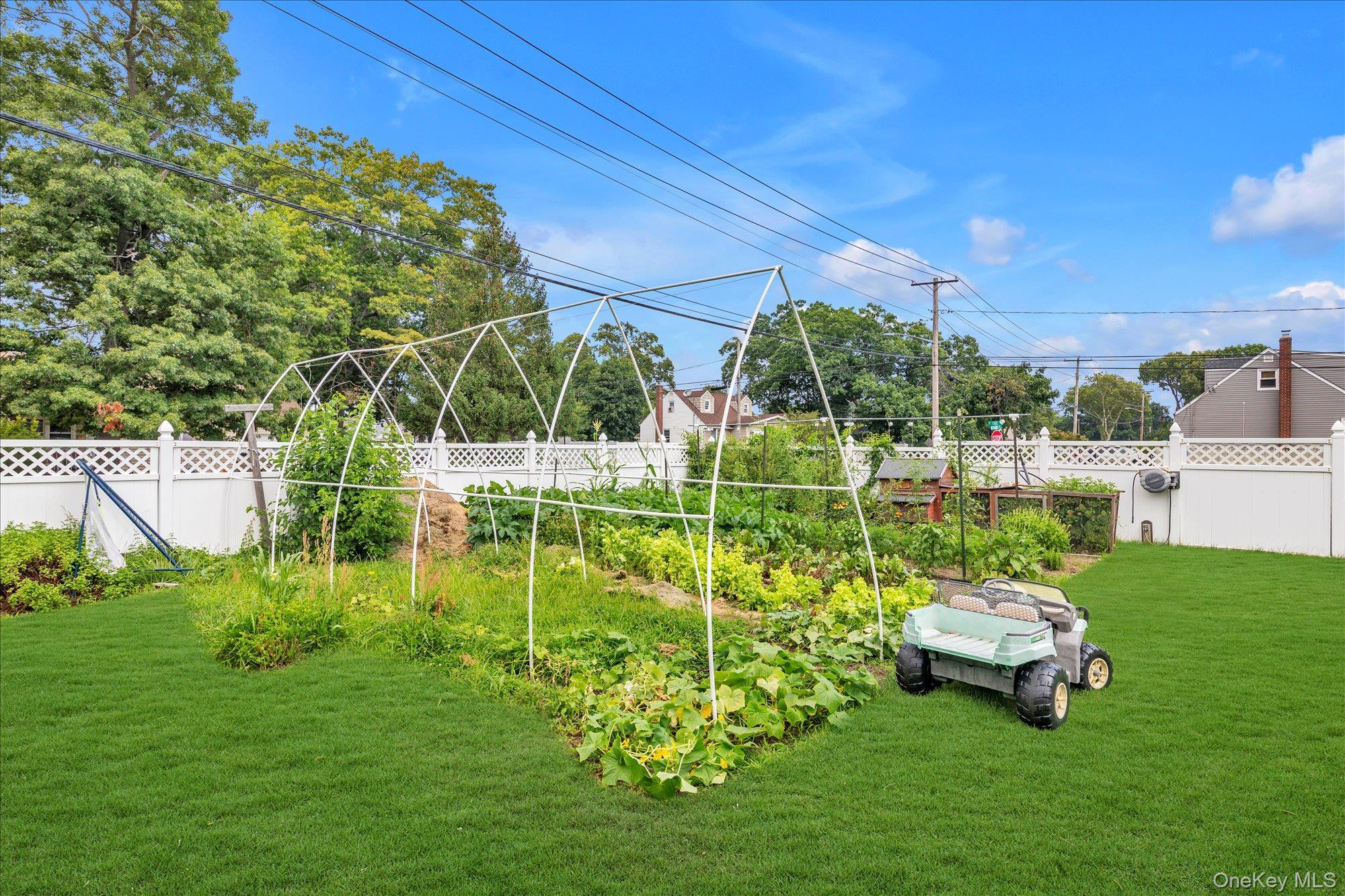 Single Family N Erie Avenue  Suffolk County, NY 11757, MLS-1030232-21