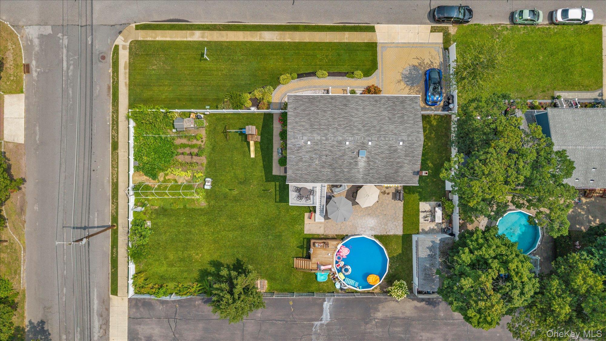 Single Family N Erie Avenue  Suffolk County, NY 11757, MLS-1030232-30