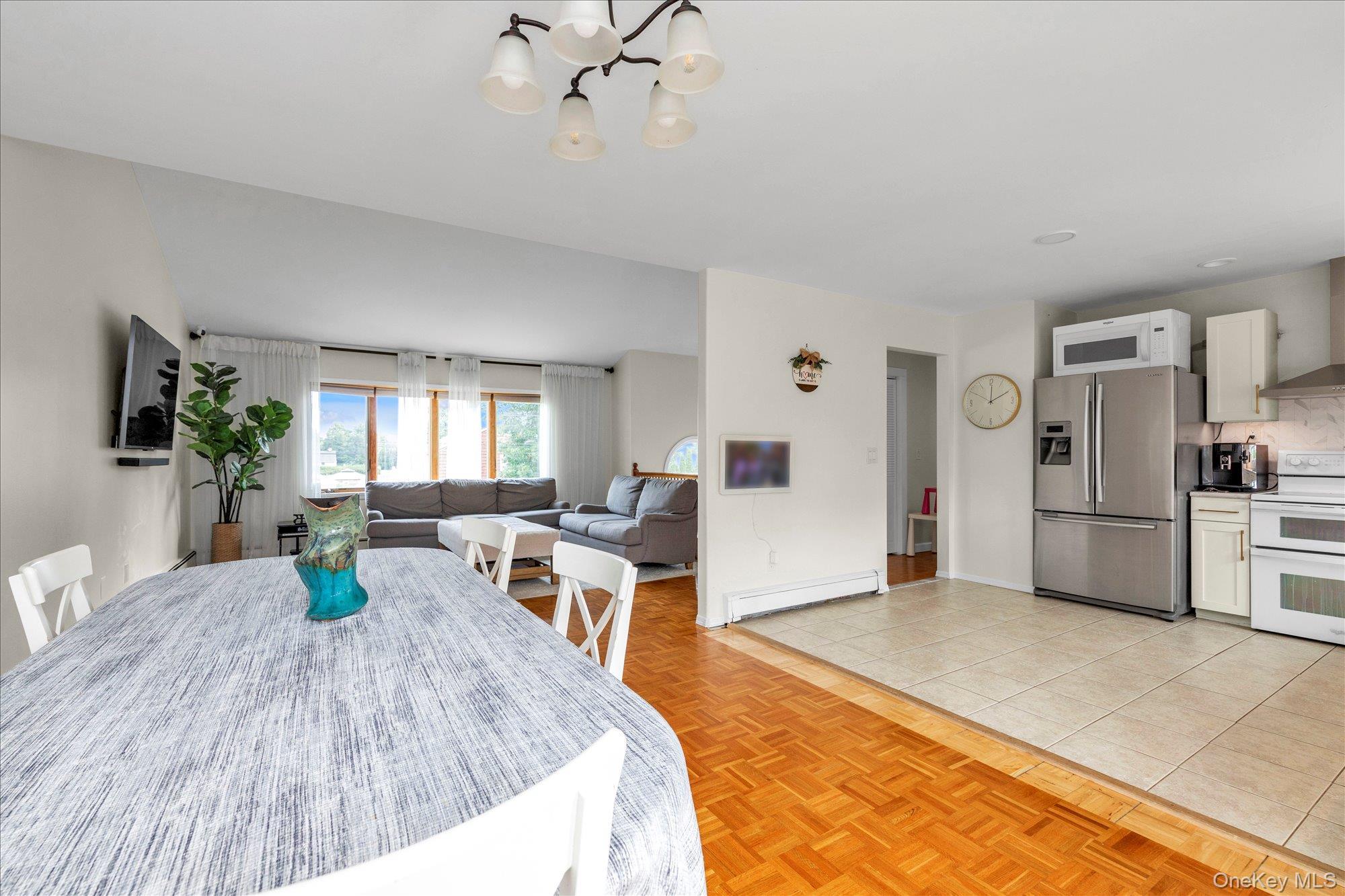 Single Family N Erie Avenue  Suffolk County, NY 11757, MLS-1030232-8