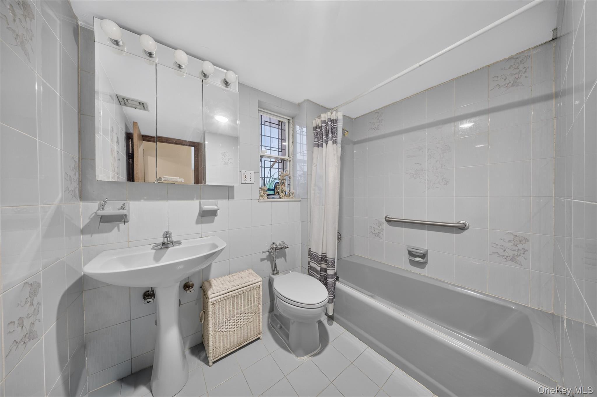 Single Family 63rd Avenue  Queens, NY 11367, MLS-1030257-18