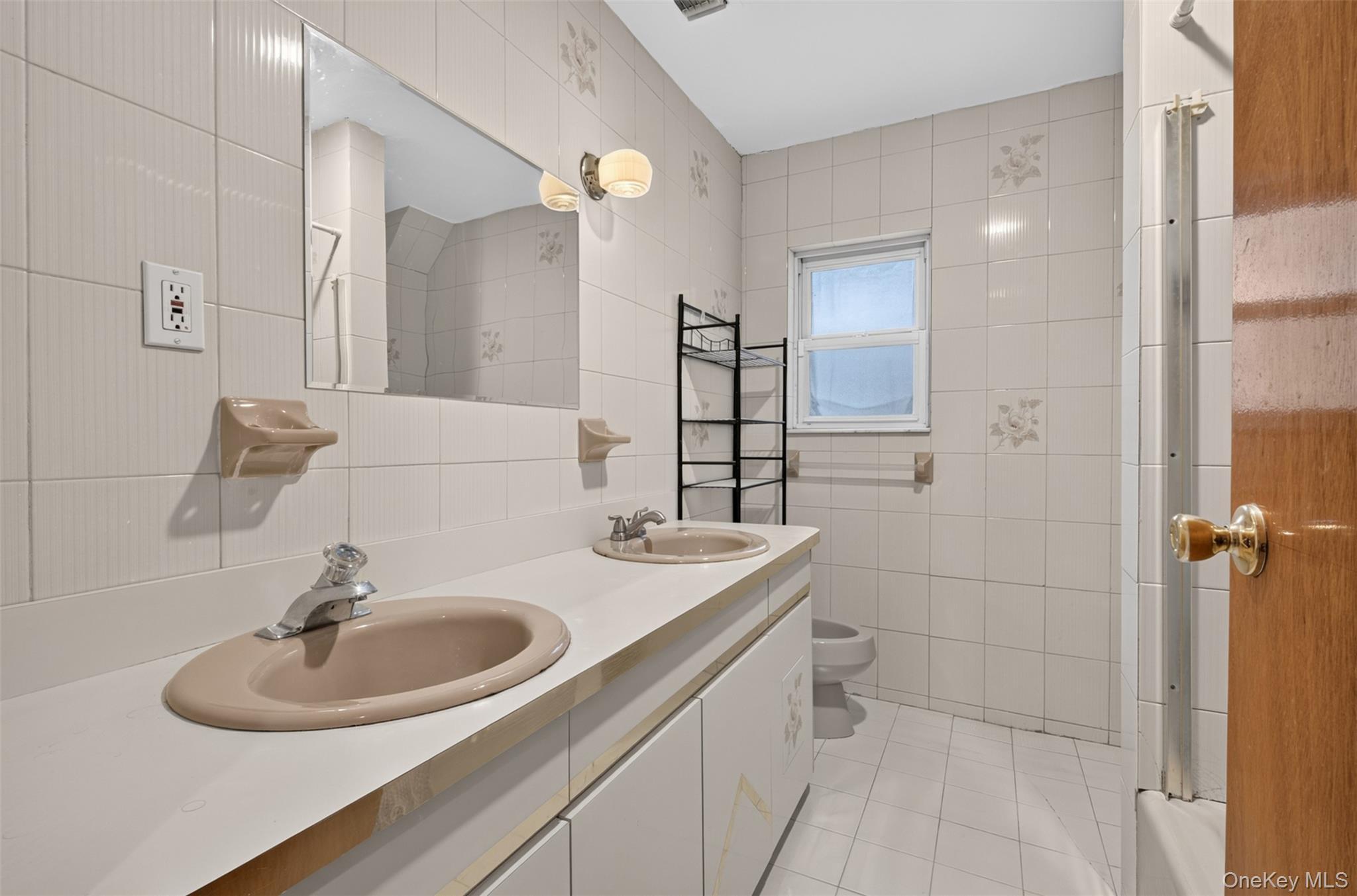 Single Family 63rd Avenue  Queens, NY 11367, MLS-1030257-19