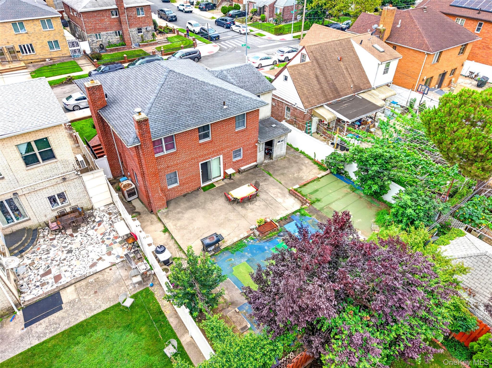 Single Family 63rd Avenue  Queens, NY 11367, MLS-1030257-27
