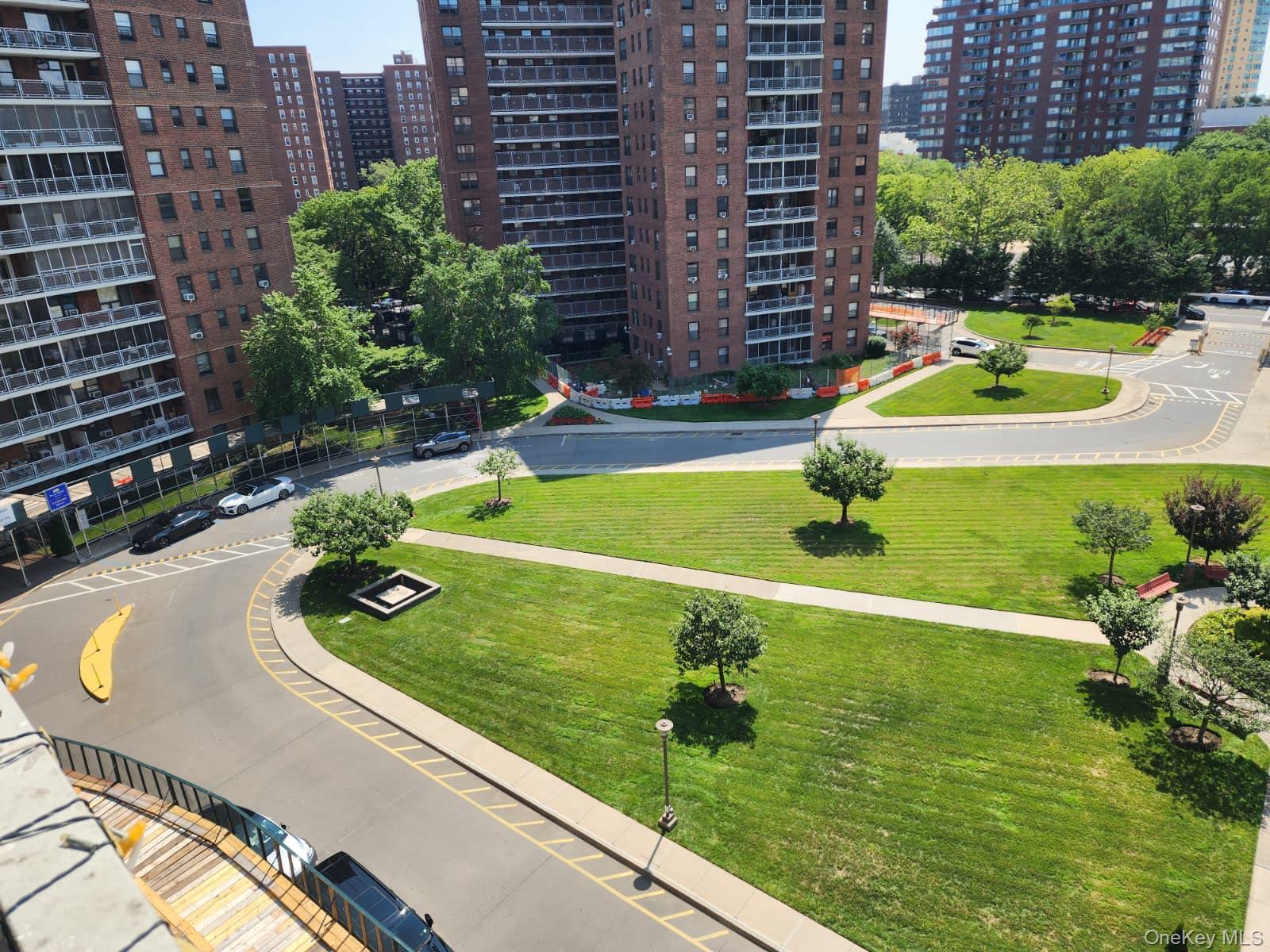 Apartment 98th Street  Queens, NY 11374, MLS-1030259-4