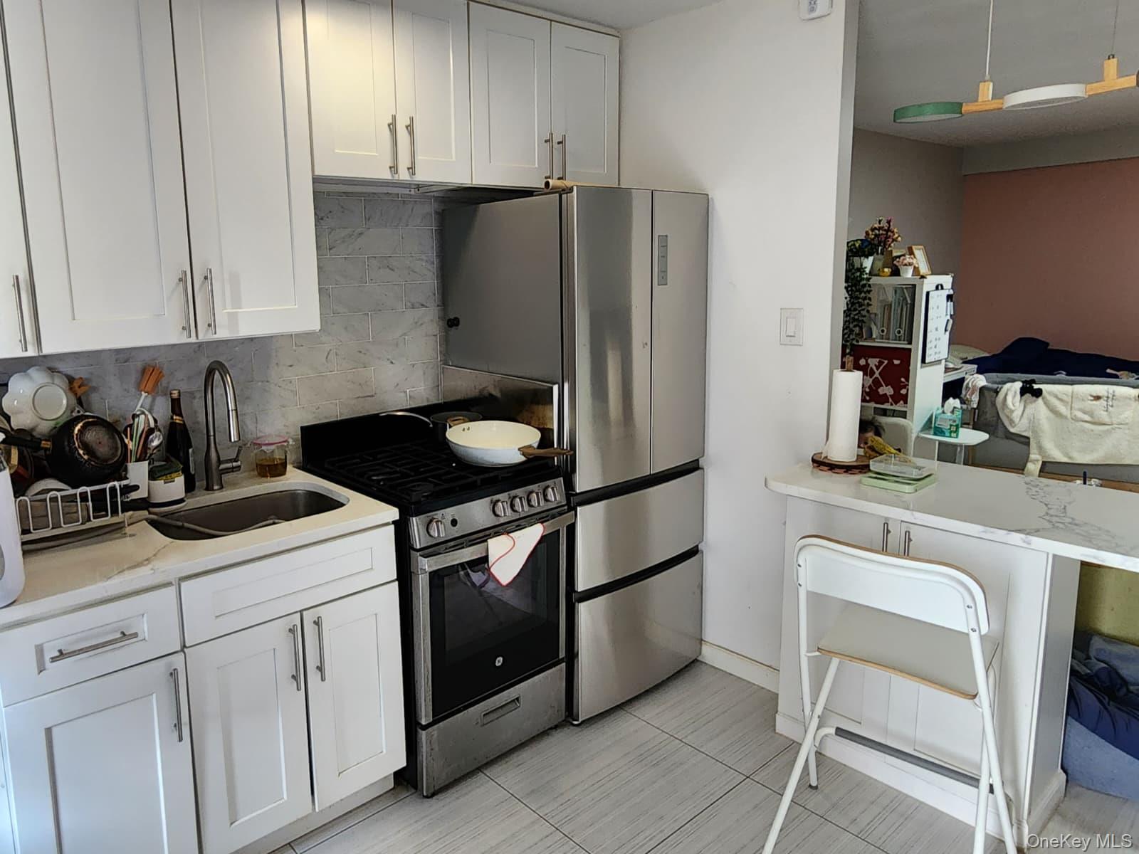 Apartment 98th Street  Queens, NY 11374, MLS-1030259-5