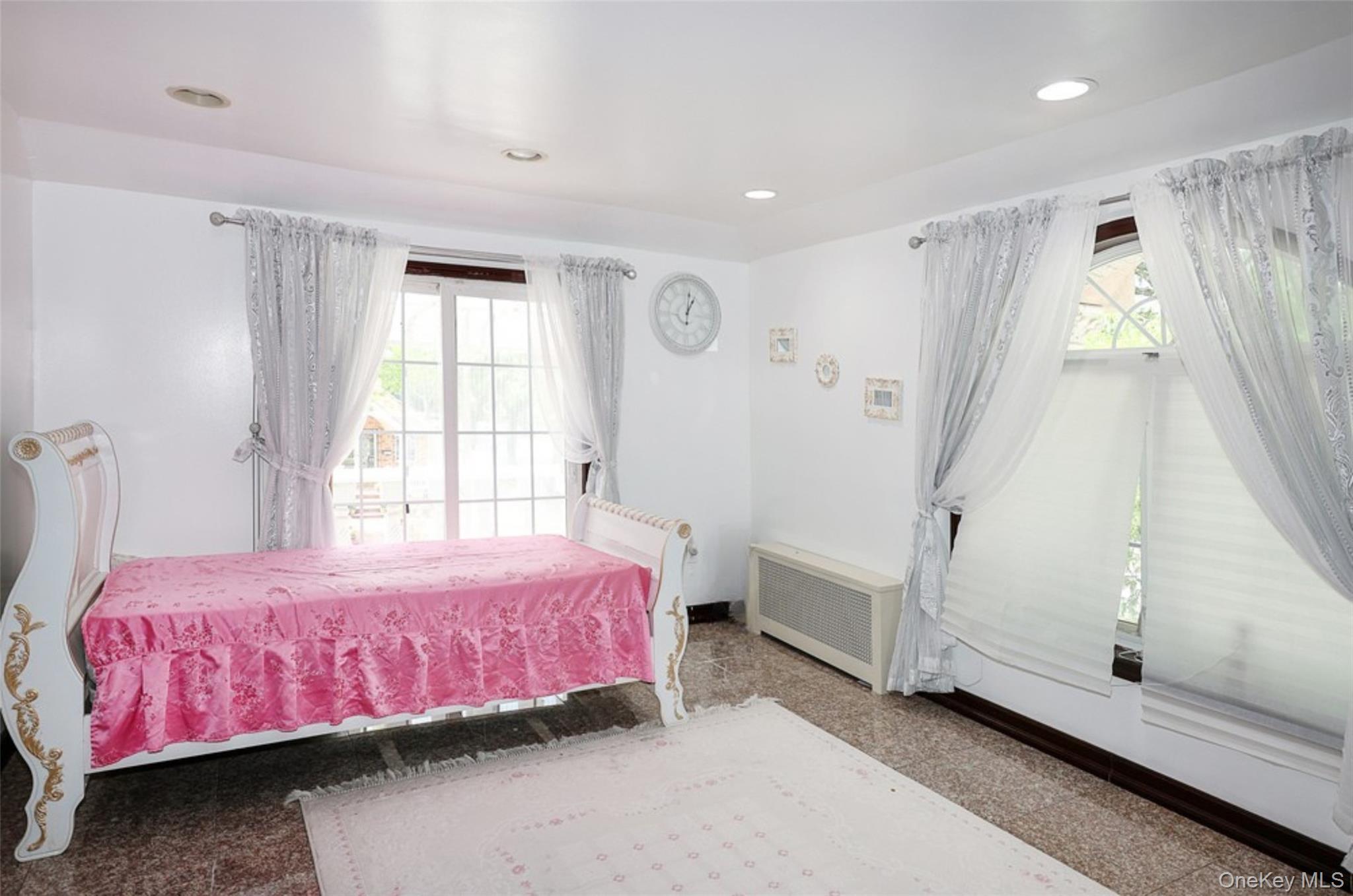 Single Family 79th Avenue Queens, NY 11004, MLS-1030270-19