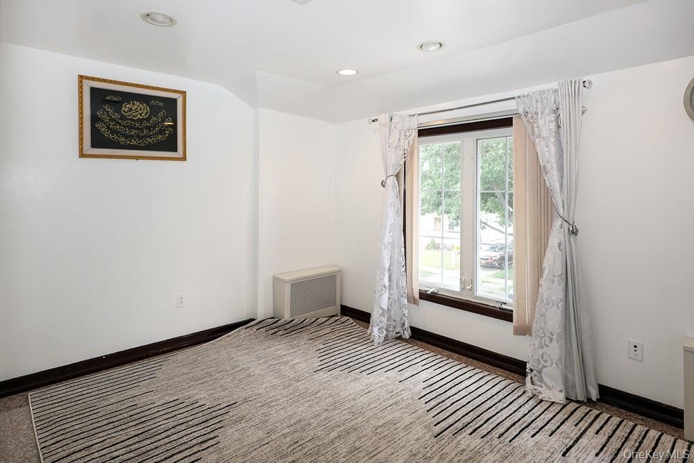 Single Family 79th Avenue Queens, NY 11004, MLS-1030270-20