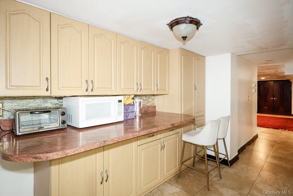 Single Family 79th Avenue Queens, NY 11004, MLS-1030270-27