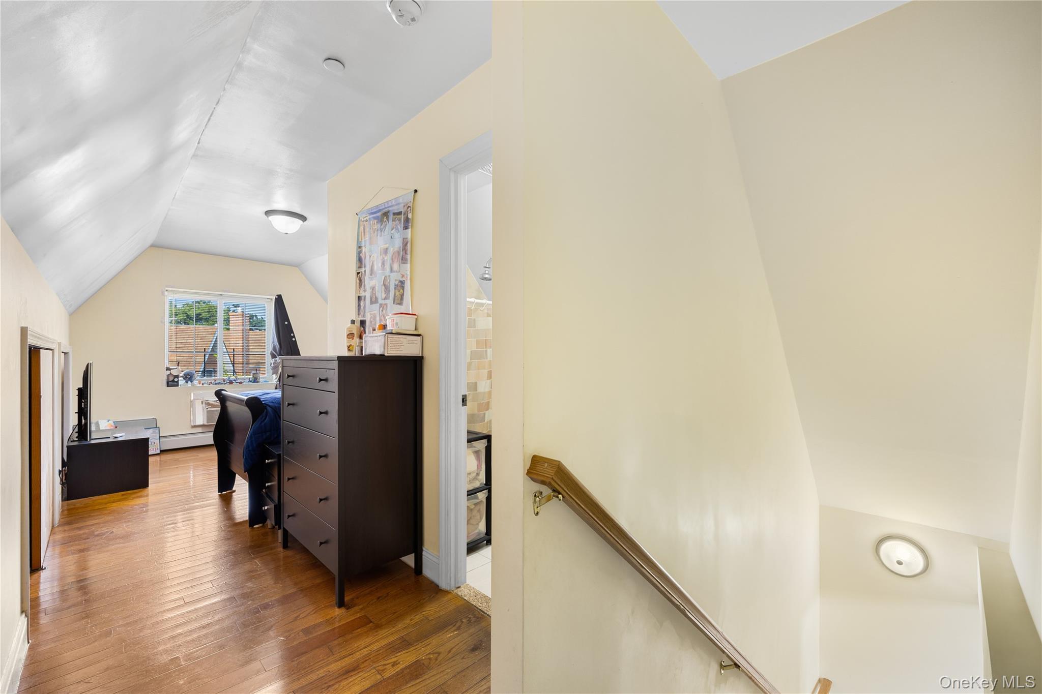 Single Family 183rd Street Queens, NY 11365, MLS-1030287-14
