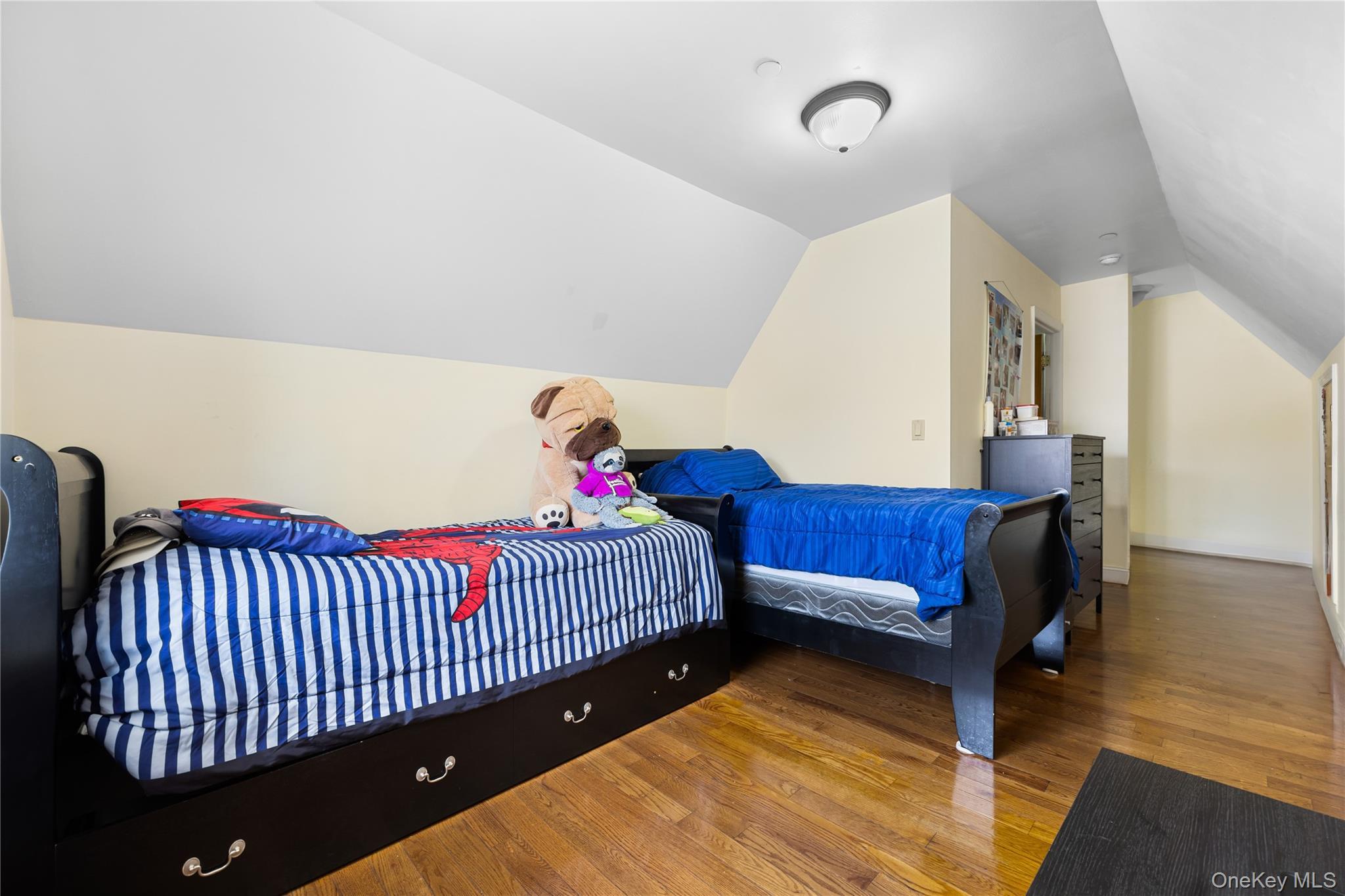 Single Family 183rd Street Queens, NY 11365, MLS-1030287-15