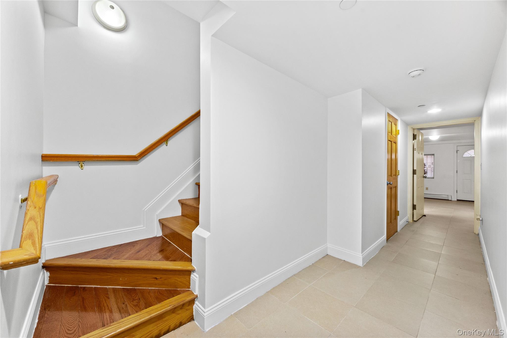 Single Family 183rd Street Queens, NY 11365, MLS-1030287-33