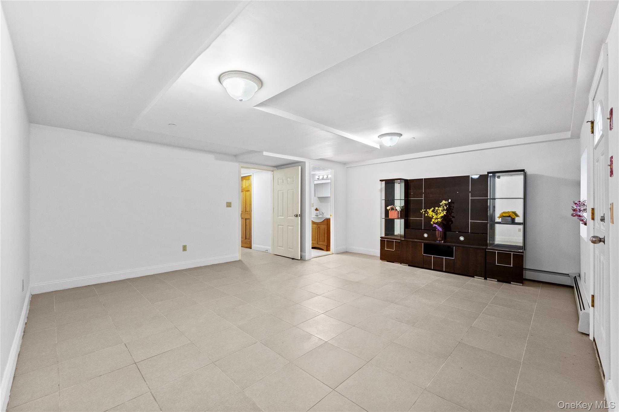 Single Family 183rd Street Queens, NY 11365, MLS-1030287-36