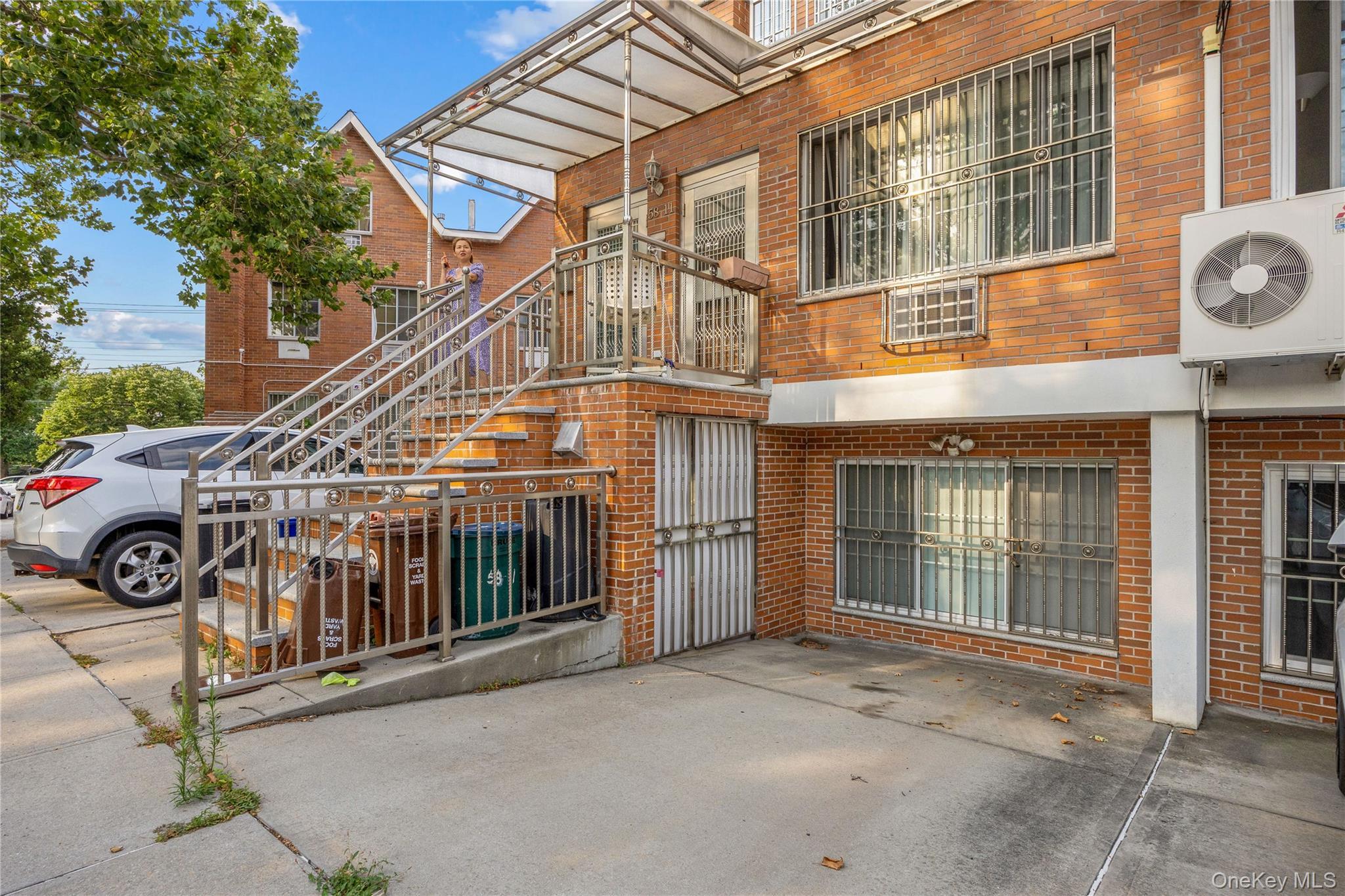 Single Family 183rd Street Queens, NY 11365, MLS-1030287-41
