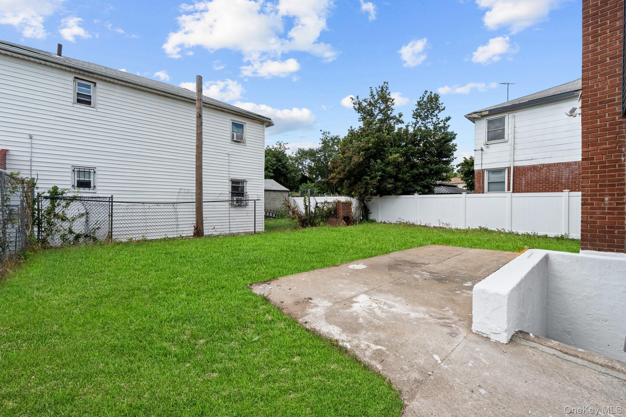 Single Family 219th Street  Queens, NY 11413, MLS-1030304-11