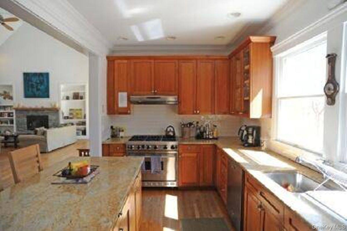 Single Family Merchants Path  Suffolk County, NY 11962, MLS-1030309-7