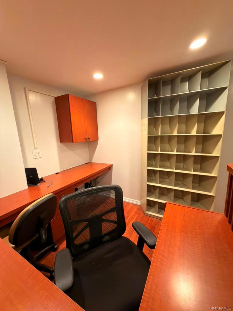Apartment W 68th Street Manhattan, NY 10023, MLS-1030328-11