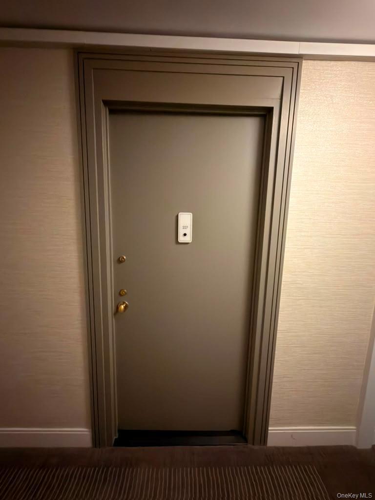Apartment W 68th Street Manhattan, NY 10023, MLS-1030328-19