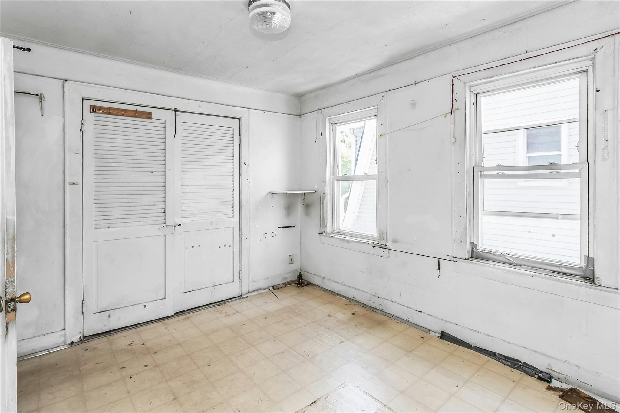 Single Family 37th Drive Queens, NY 11368, MLS-1030364-25