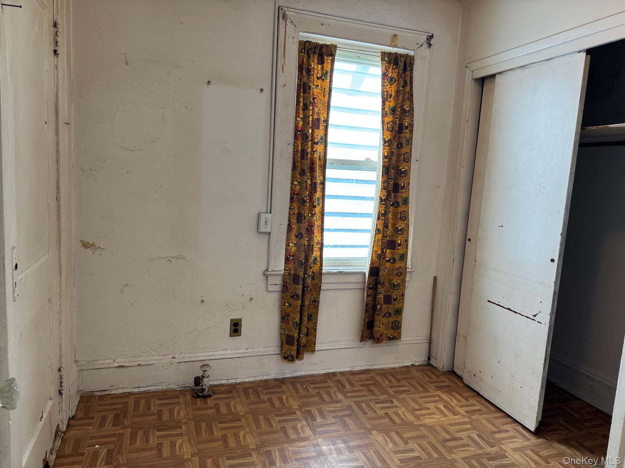 Single Family 37th Drive Queens, NY 11368, MLS-1030364-32