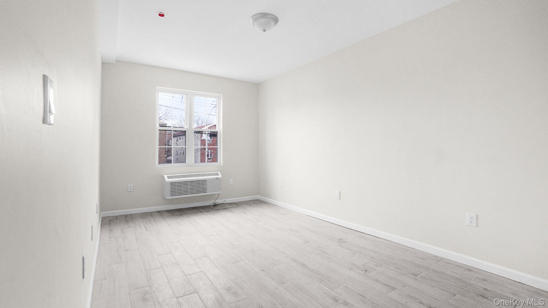 Single Family Van Nest Bronx, NY 10460, MLS-1030380-11