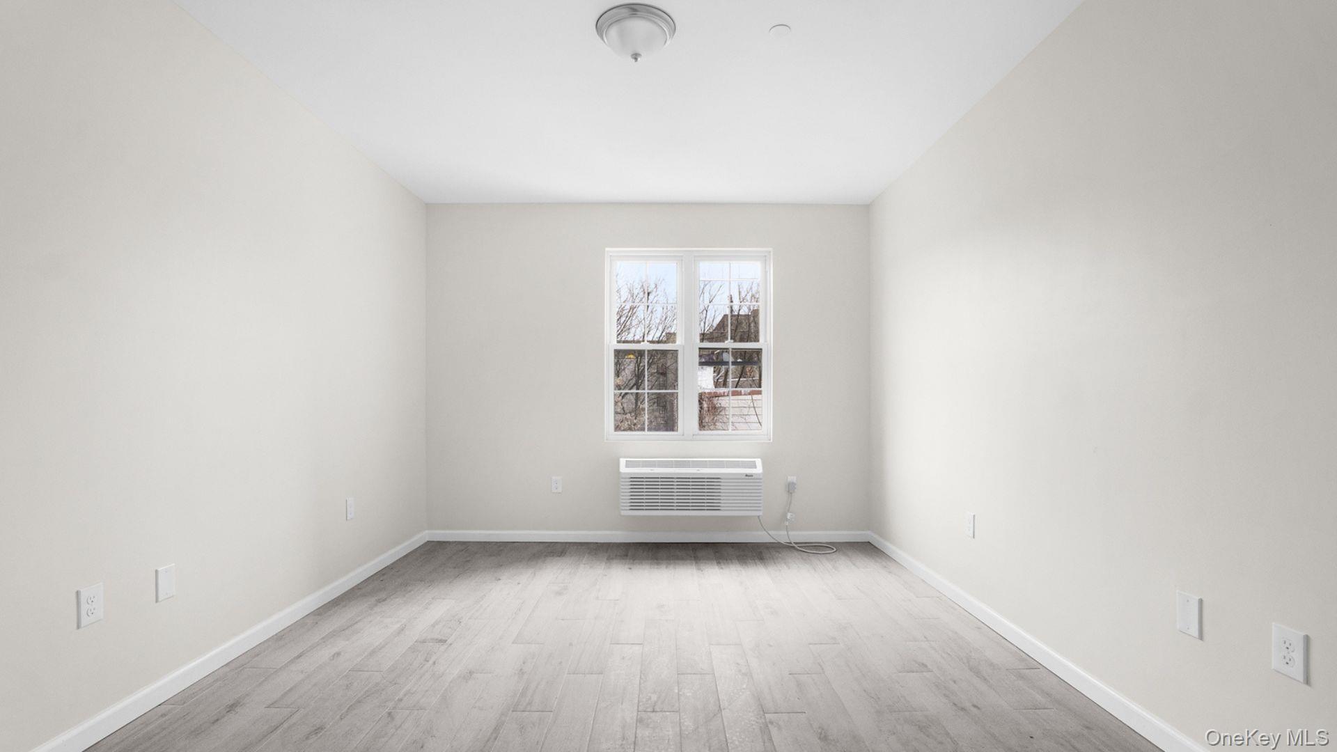 Single Family Van Nest Bronx, NY 10460, MLS-1030380-14