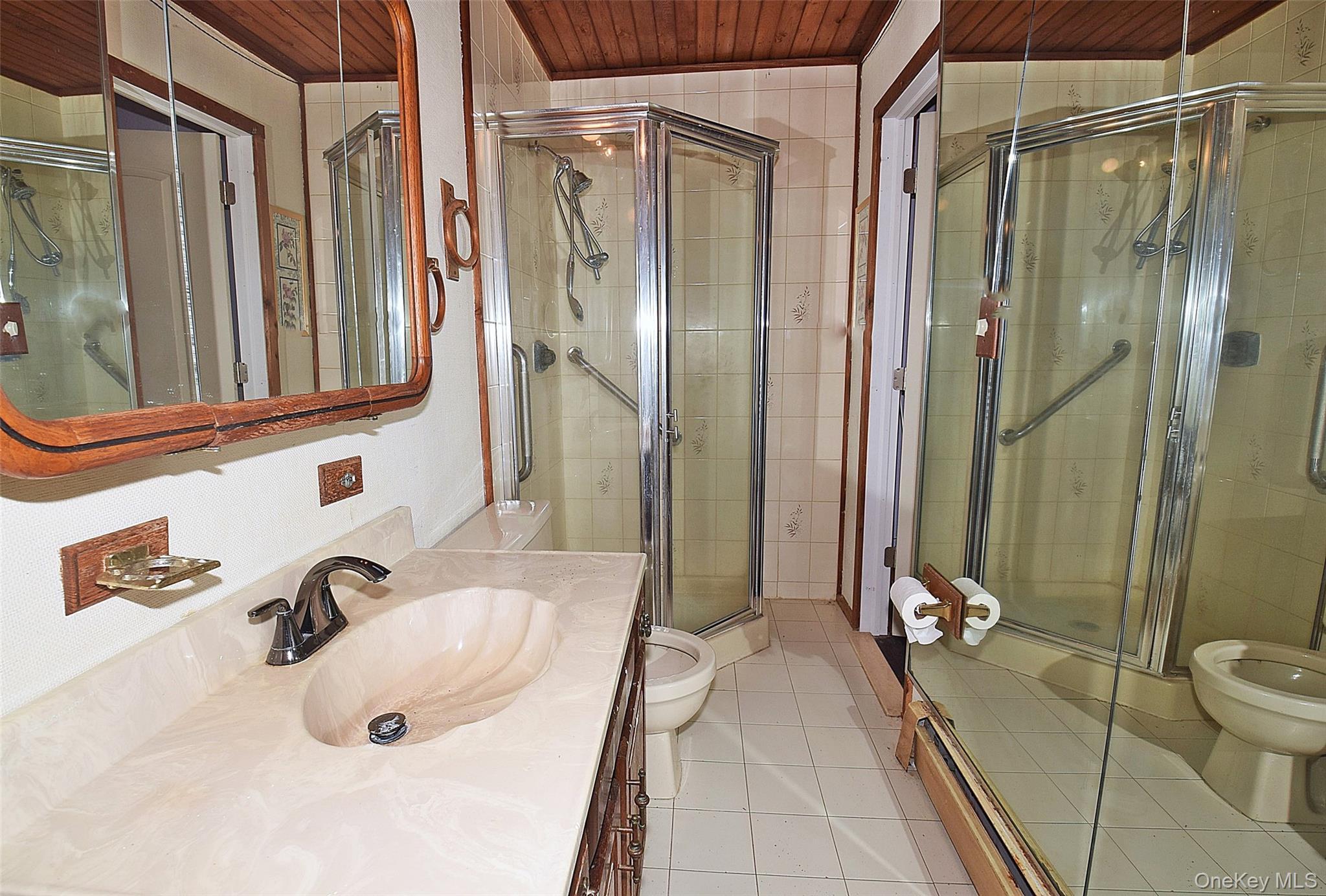 Single Family Ivy Hill Drive  Suffolk County, NY 11787, MLS-1030391-18