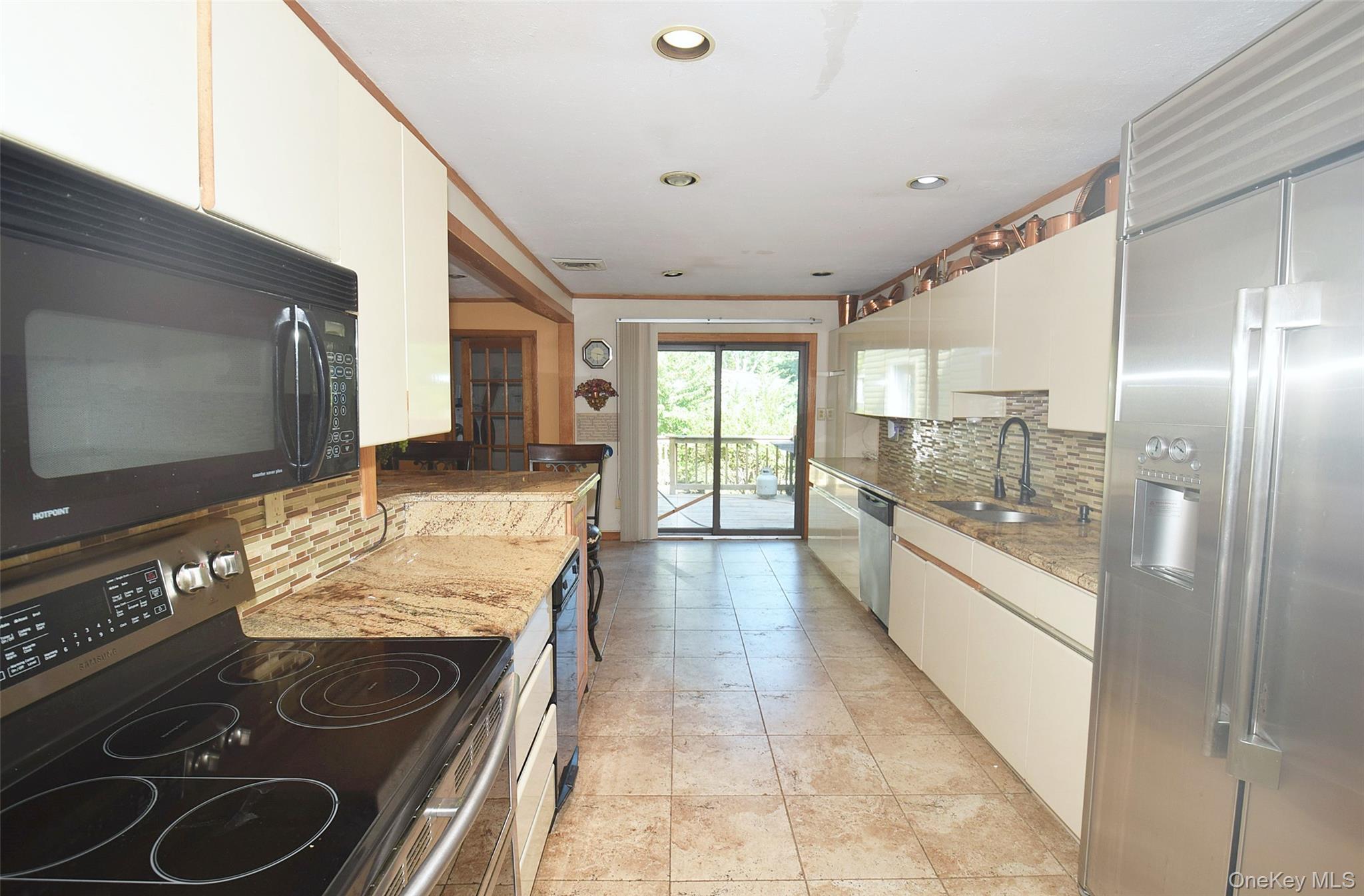 Single Family Ivy Hill Drive  Suffolk County, NY 11787, MLS-1030391-4