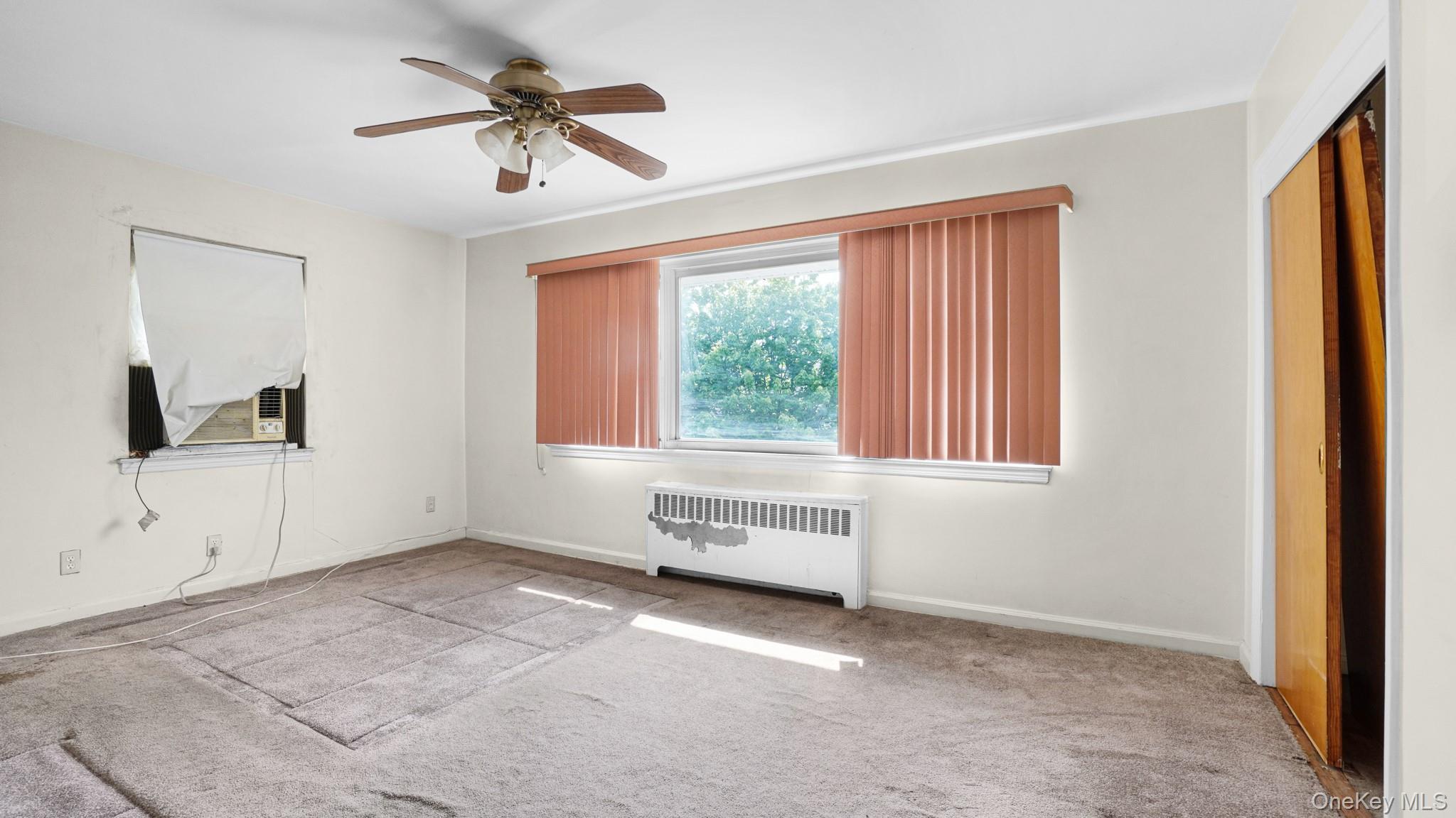 Single Family Seymour Avenue Bronx, NY 10469, MLS-1030405-15