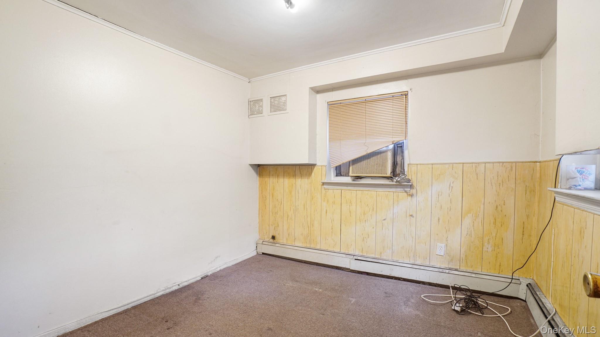 Single Family Seymour Avenue Bronx, NY 10469, MLS-1030405-17