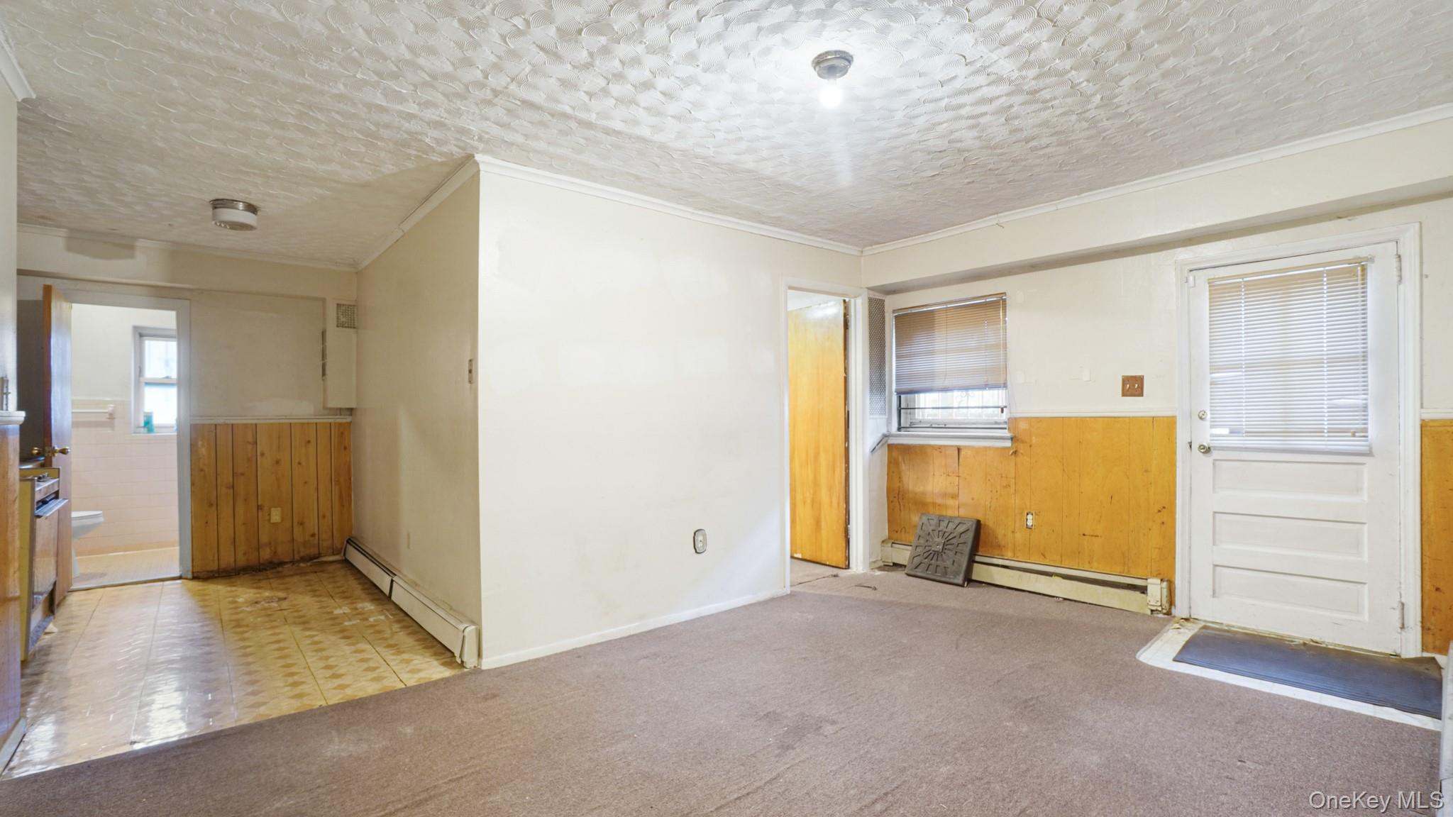 Single Family Seymour Avenue Bronx, NY 10469, MLS-1030405-19
