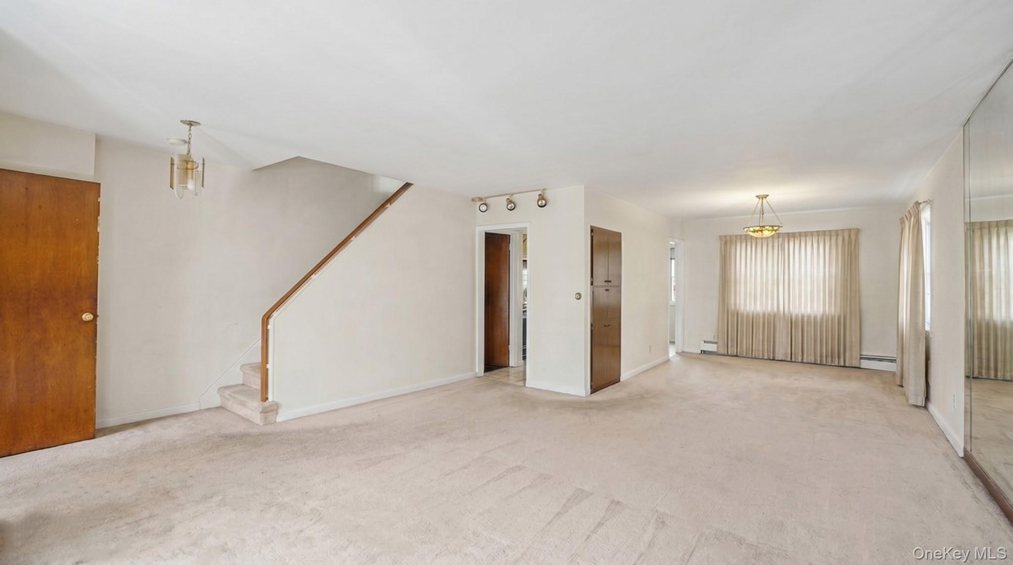 Single Family Seymour Avenue Bronx, NY 10469, MLS-1030405-27